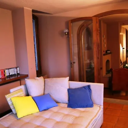 Villa Ofelia, Between The Lake And The Ski Slopes *